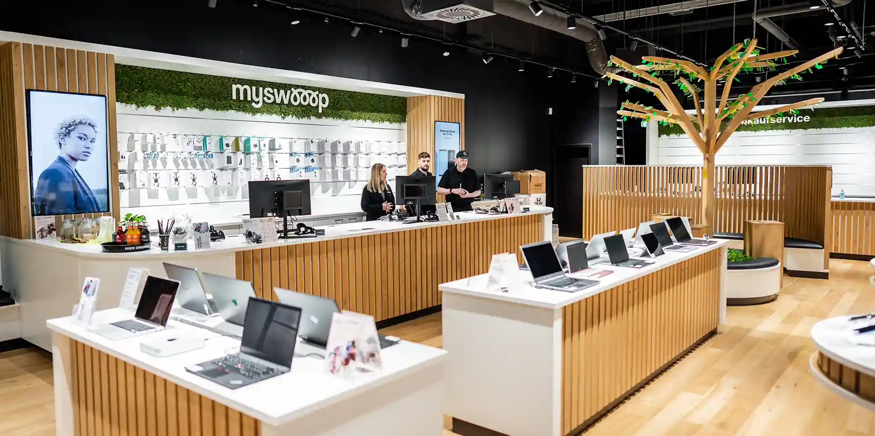 Einblick in den mySWOOOP-Store in Bremen (Einkaufszentrum Weserpark)